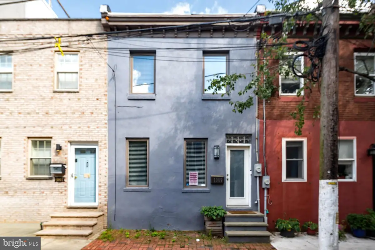 1009 S Chadwick St, Philadelphia, PA 19146 - #1