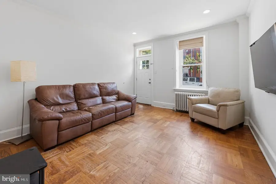 3693 Calumet St, Philadelphia, PA 19129 - #2