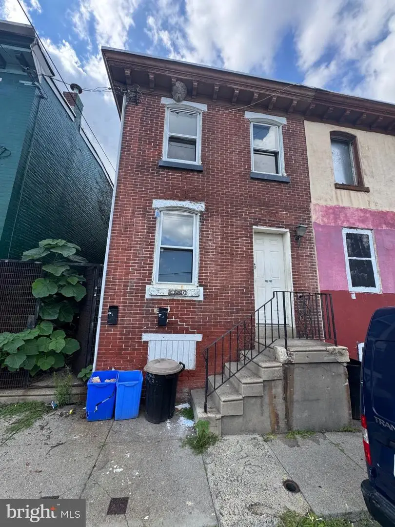 4656 Lesher St, Philadelphia, PA 19124 - #1