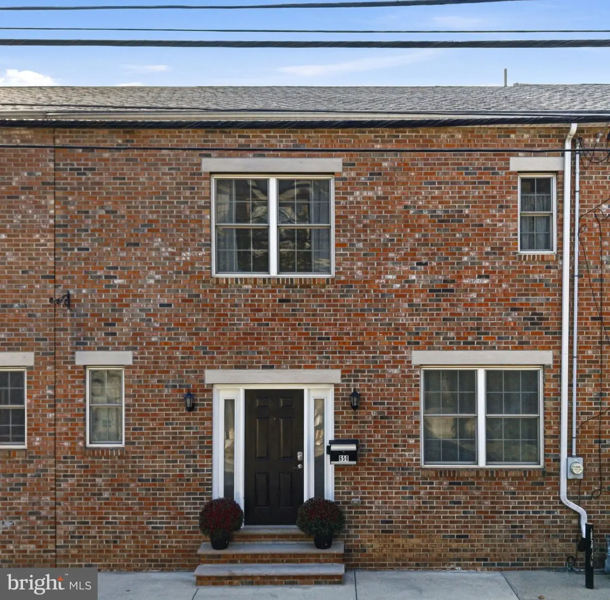 650 N 8th St, Philadelphia, PA 19123 - #1
