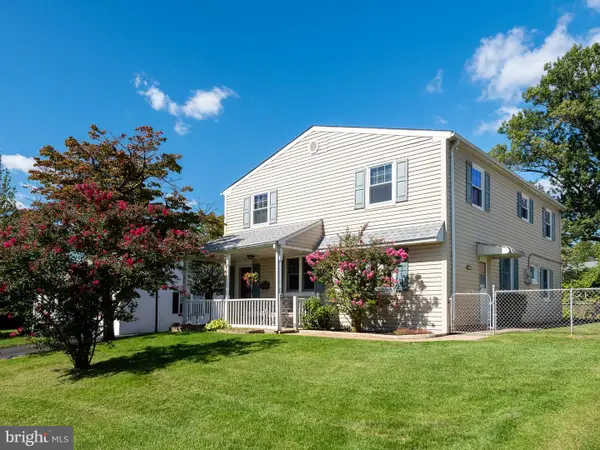 9818 Woodfern Rd, PHILADELPHIA, PA 19115