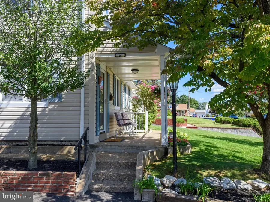 9818 Woodfern Rd, Philadelphia, PA 19115 - #3
