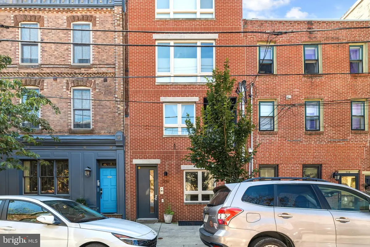 336 Monroe St #a, Philadelphia, PA 19147 - #1
