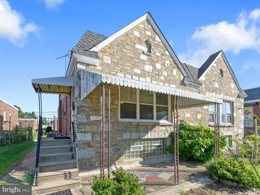 7747 Richard St, Philadelphia, PA 19152 - #3