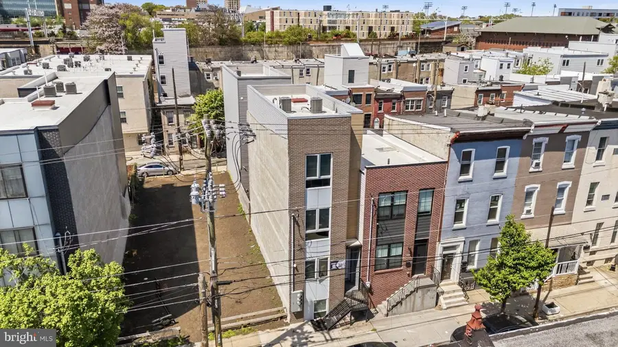 2010 N 8th St, Philadelphia, PA 19122 - #2