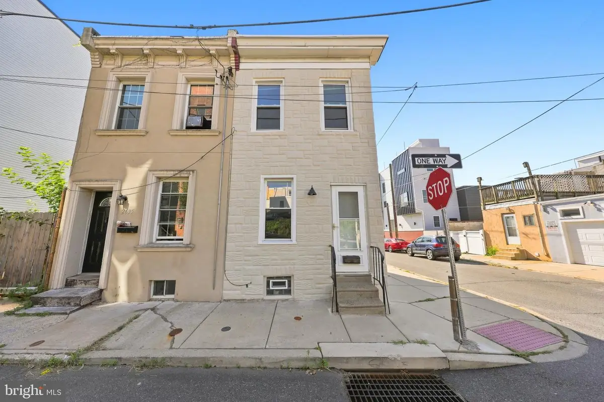 2633 Janney St, Philadelphia, PA 19125 - #1