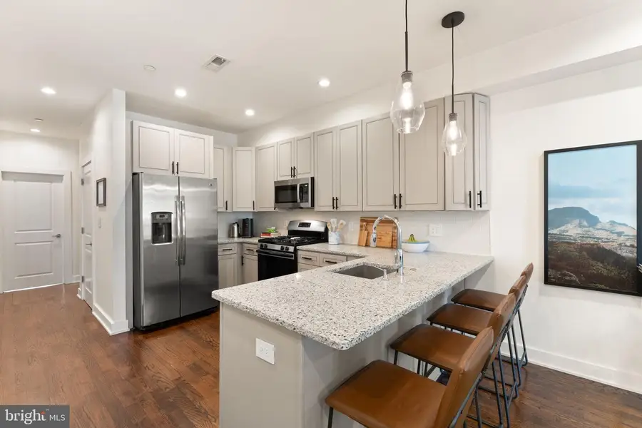 631 W Oxford St #2, Philadelphia, PA 19122 - #2