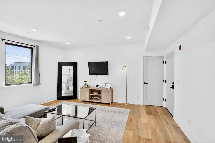 1801 Fairmount Ave #- Unit 303, Philadelphia, PA 19130 - #3