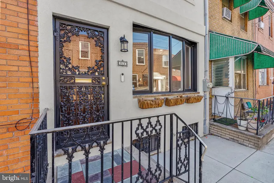916 Cantrell St, Philadelphia, PA 19148 - #2