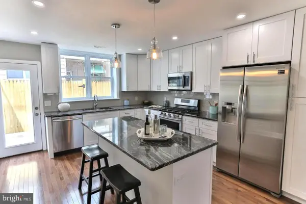 1039 Tree St, PHILADELPHIA, PA 19148