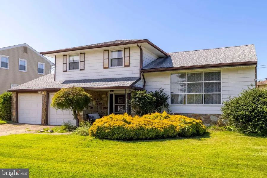 9736 Portis Rd, Philadelphia, PA 19115 - #2