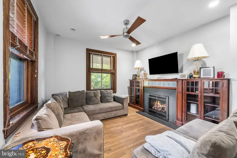 35 E Gravers Ln, Philadelphia, PA 19118 - #3