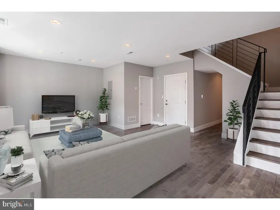 910 N 16th St #c, Philadelphia, PA 19130 - #3