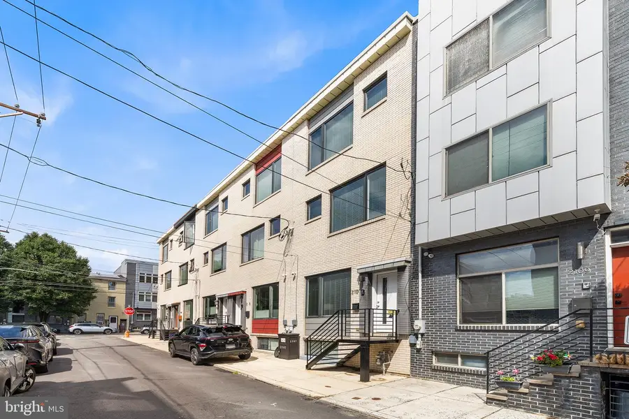 2107 E Arizona St, Philadelphia, PA 19125 - #3