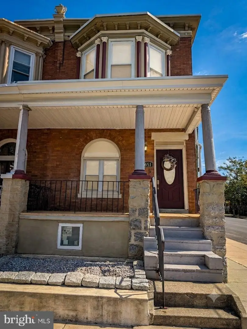 651 S 51st, Philadelphia, PA 19143 - #1