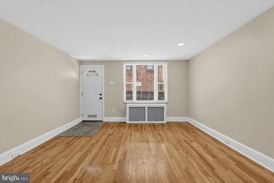 2405 S Warnock St, Philadelphia, PA 19148 - #3