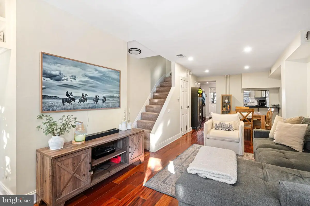 170 Carson St, Philadelphia, PA 19127 - #1