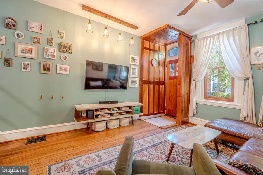 884 N Stillman St, Philadelphia, PA 19130 - #3