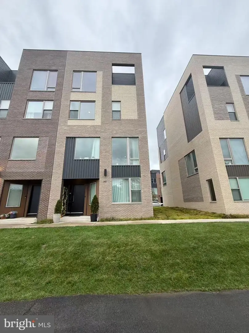 3121 Pierview Ln, Philadelphia, PA 19125 - #1