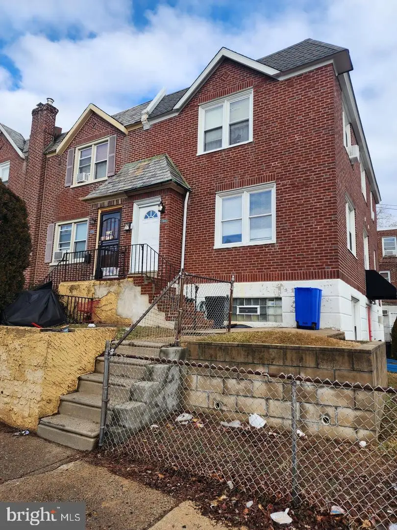 89 Sparks St, Philadelphia, PA 19120 - #1