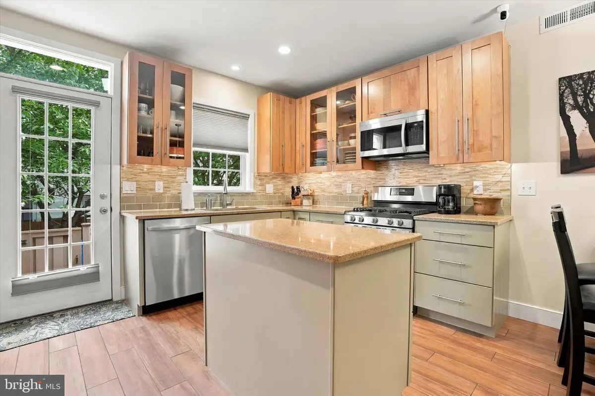 251 S Warnock St, Philadelphia, PA 19107 - #1