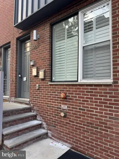 1909 E Hagert St #1, Philadelphia, PA 19125 - #1