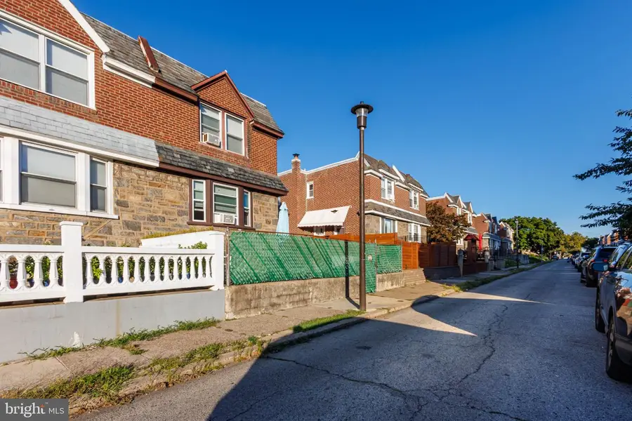1203 Mckinley St, Philadelphia, PA 19111 - #2