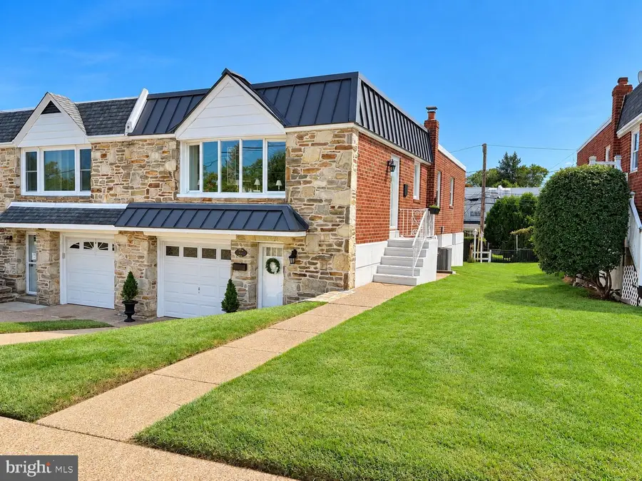534 Domino Ln, Philadelphia, PA 19128 - #2