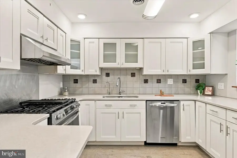 2014 Naudain St, Philadelphia, PA 19146 - #2