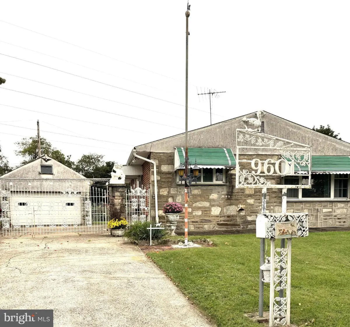 9601 Dedaker St, Philadelphia, PA 19115 - #1