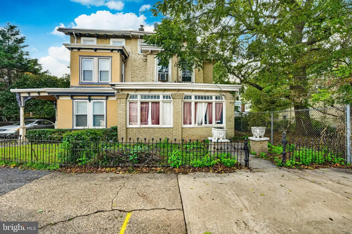 230 N 53rd St, Philadelphia, PA 19139 - #1