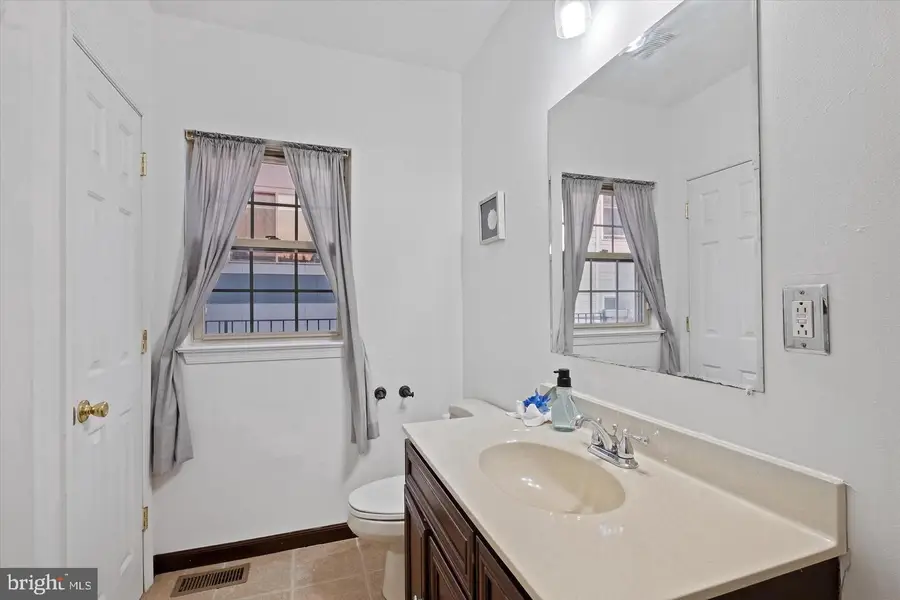 849 N Lawrence St, Philadelphia, PA 19123 - #3