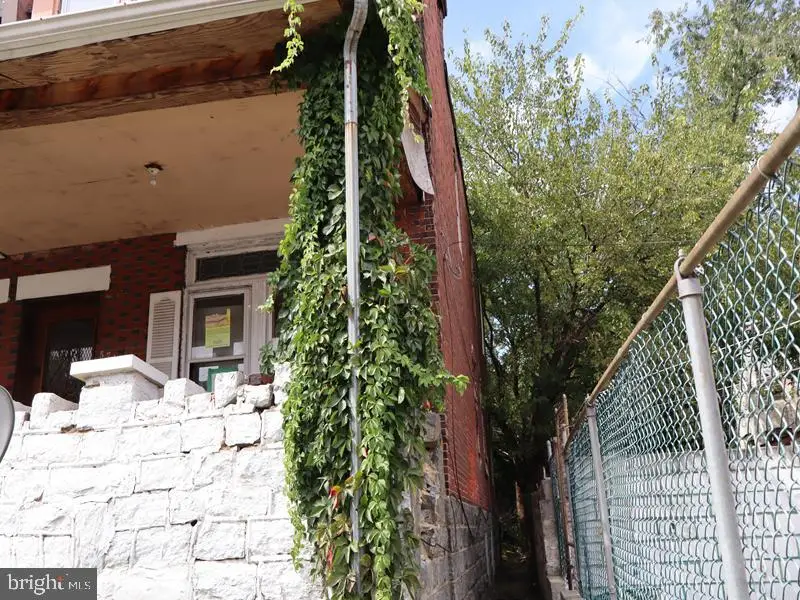5711 Broomall St, Philadelphia, PA 19143 - #2