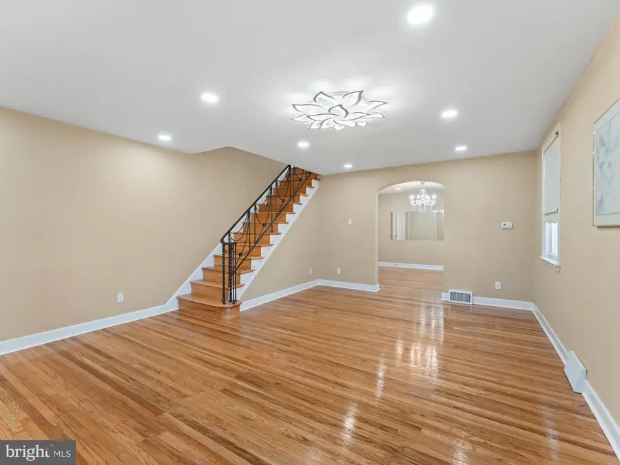 1136 Kerper St, Philadelphia, PA 19111 - #3