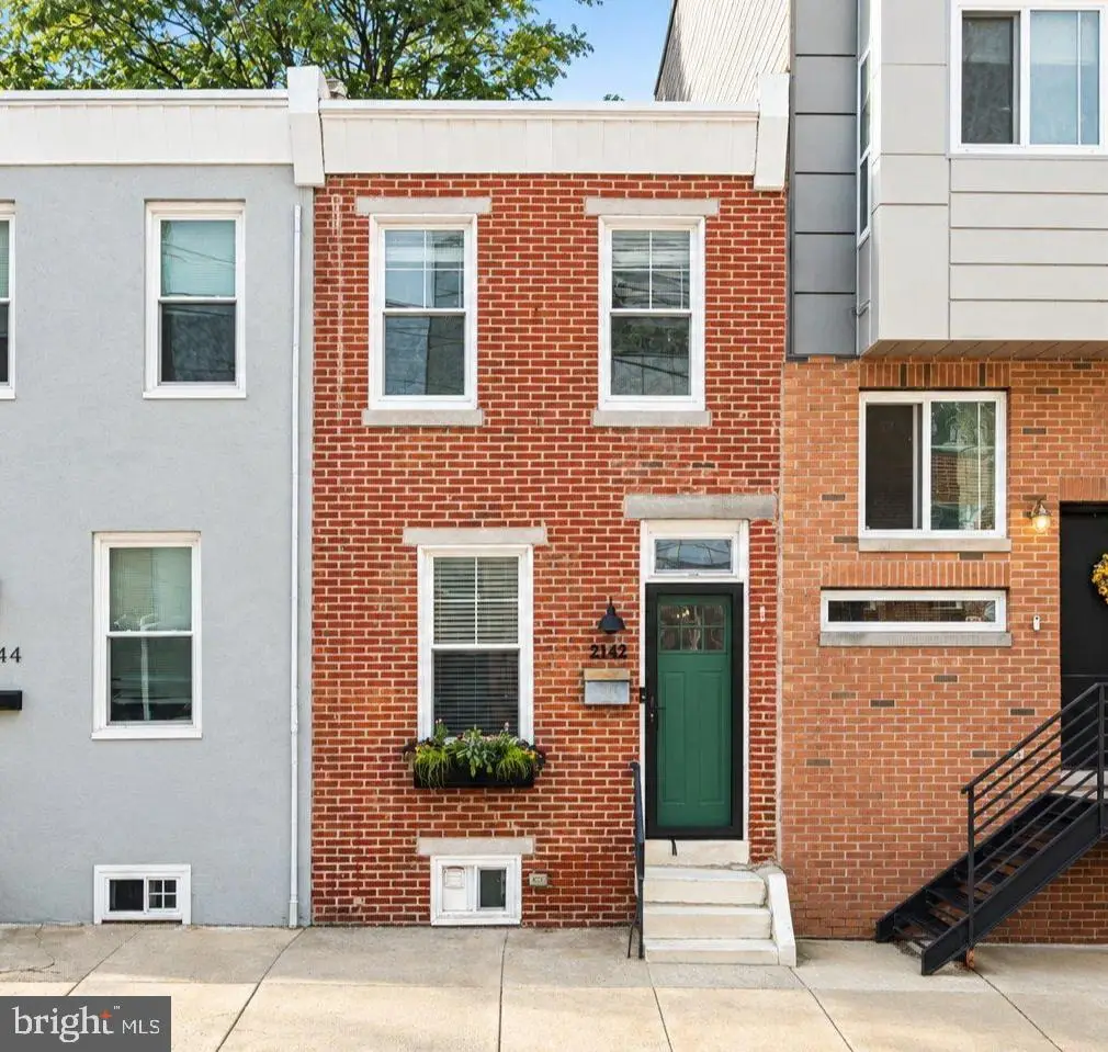 2142 E Albert St, Philadelphia, PA 19125 - #1