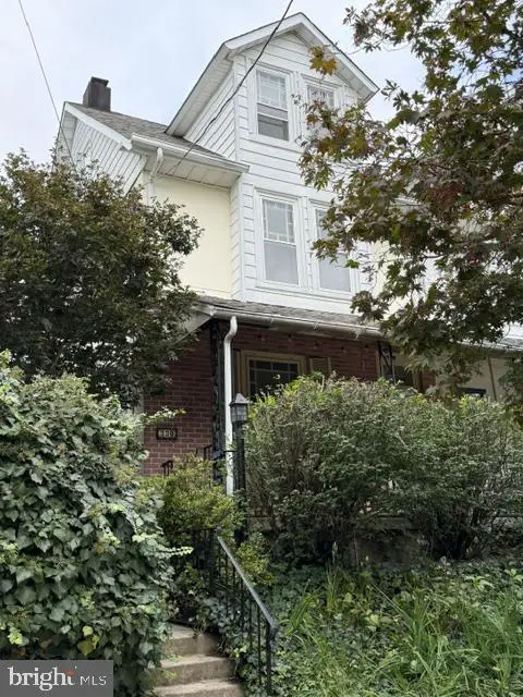 330 Gates St, Philadelphia, PA 19128 - #1