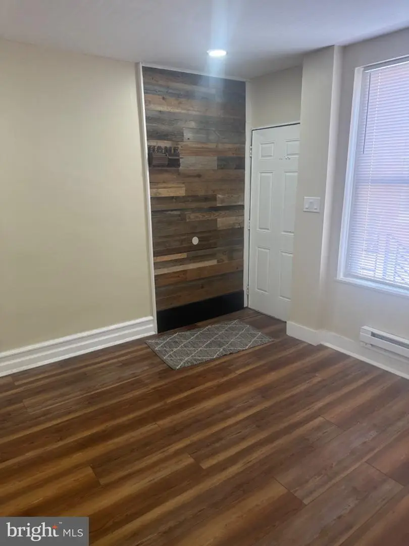 810 W Birch St, Philadelphia, PA 19133 - #2