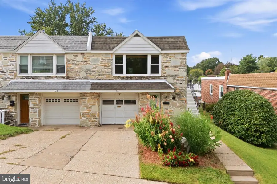 704 Hill Rd, Philadelphia, PA 19128 - #3