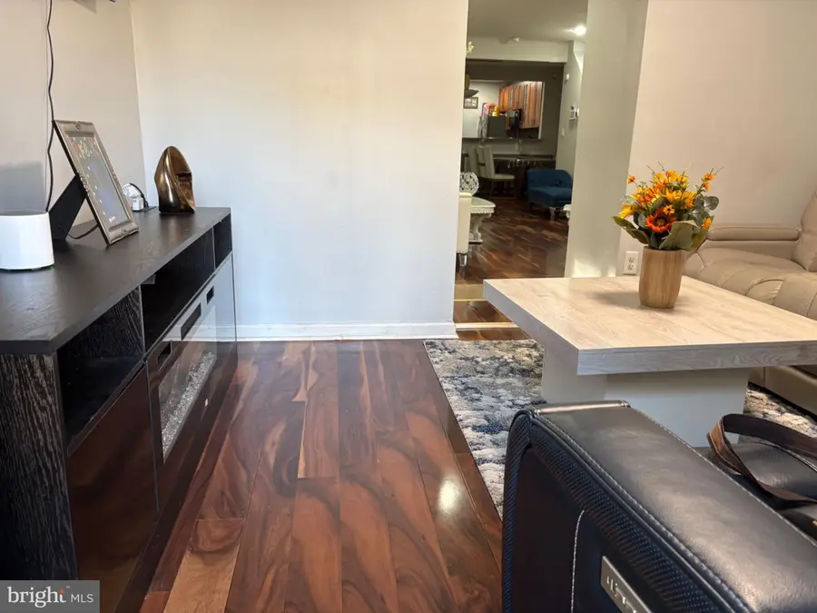 6116 Oxford St W, Philadelphia, PA 19151 - #3