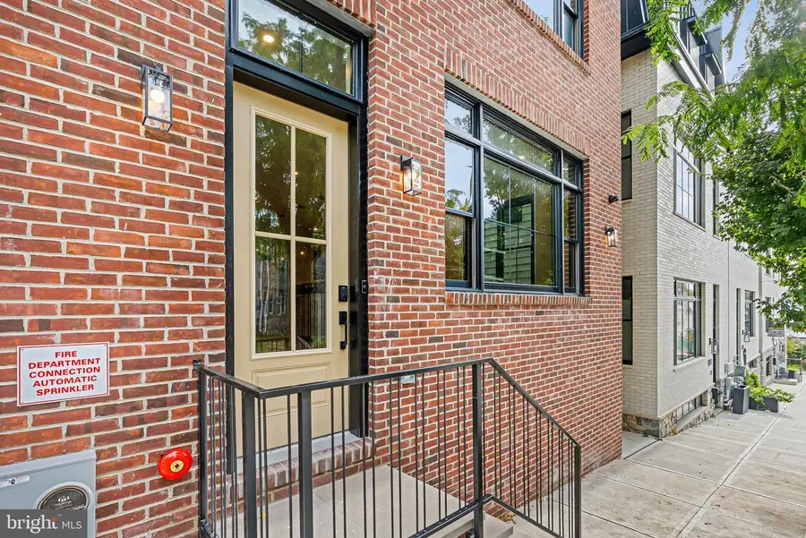 210 Kalos St, Philadelphia, PA 19128 - #3