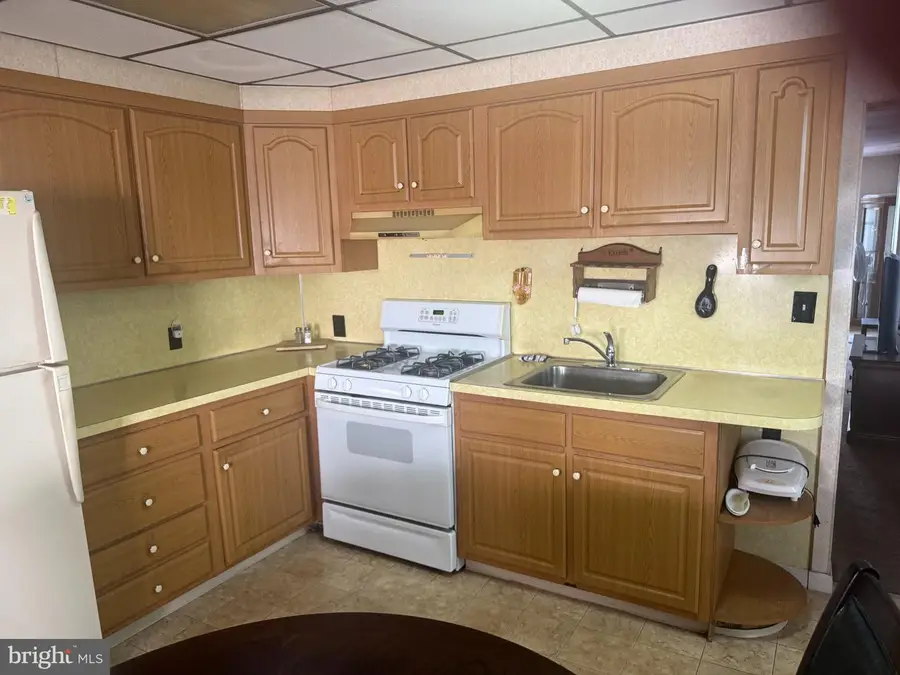 4362 Bermuda St, Philadelphia, PA 19124 - #3