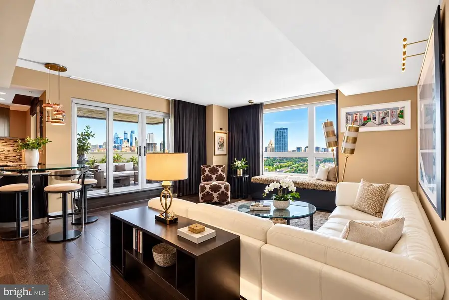 717 S Columbus Blvd #901, Philadelphia, PA 19147 - #3