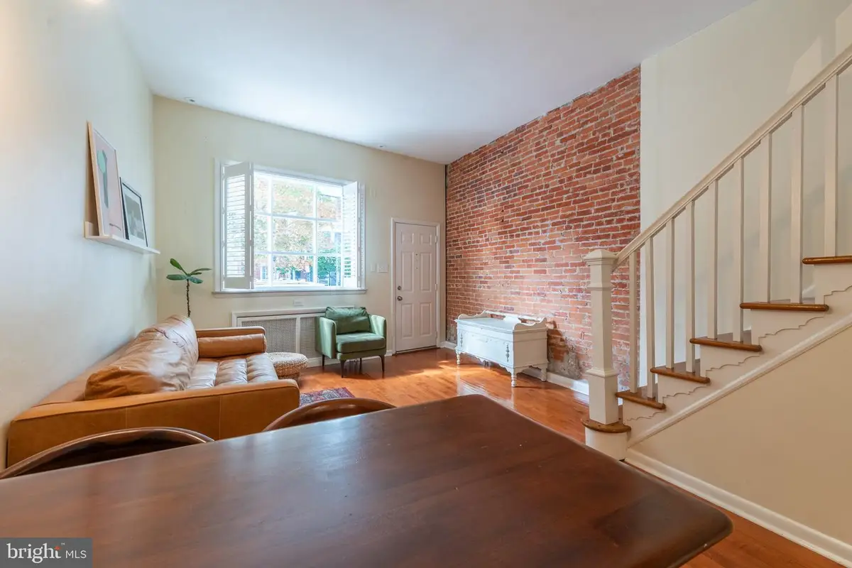 939 S 8th St, Philadelphia, PA 19147 - #1