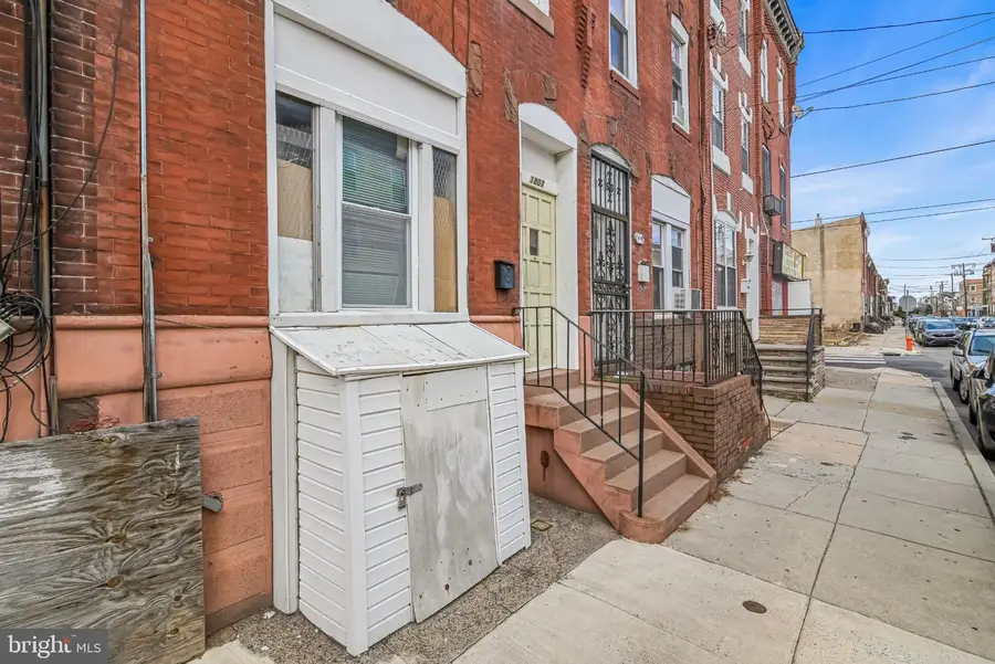 1807 Moore St, Philadelphia, PA 19145 - #2