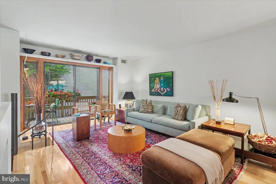 642 Fitzwater St, Philadelphia, PA 19147 - #3