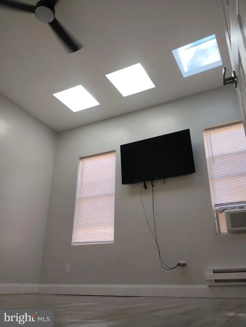 5512 Blakemore St, Philadelphia, PA 19138 - #1