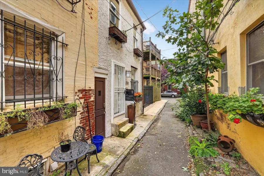 909 S Sheridan St S, Philadelphia, PA 19147 - #3
