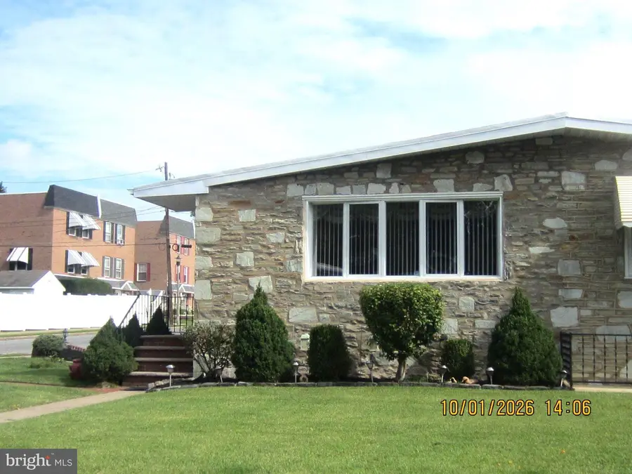 147 Dimarco Dr, Philadelphia, PA 19154 - #3