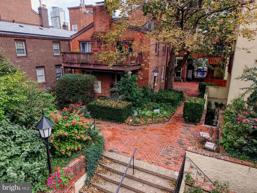1104 Lombard St, Philadelphia, PA 19147 - #2