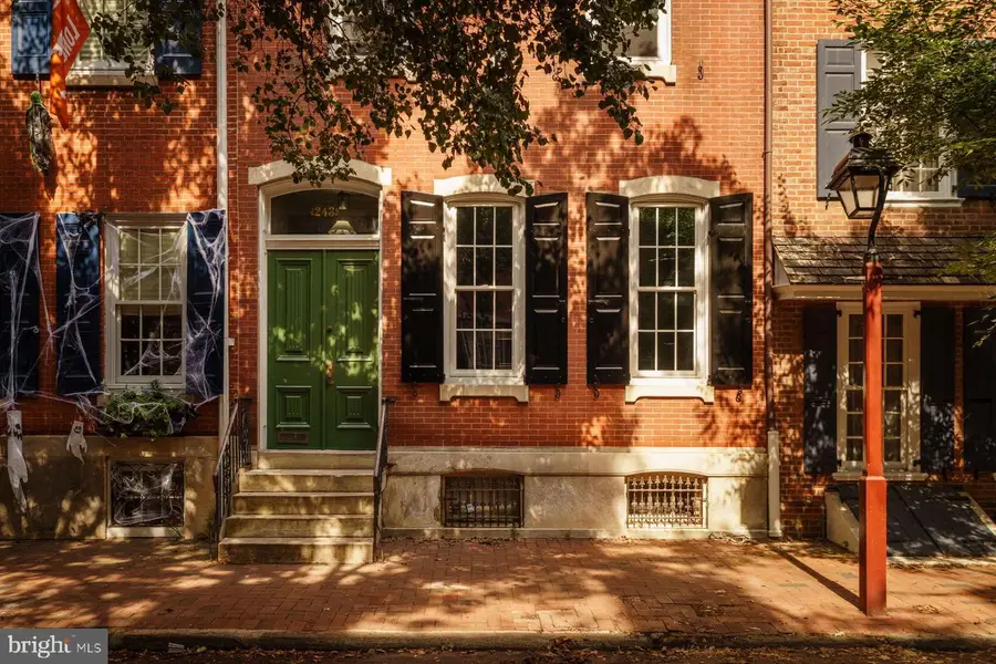 243 Pine St, Philadelphia, PA 19106 - #2